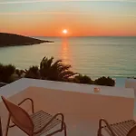 Seriphos Estate *